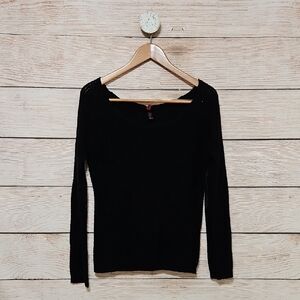 💟 Yoki Black Crew Neck Sweater